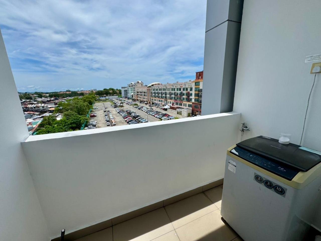 Sa Sutera Avenue Homestay Opposite Imago Kk Kota Kinabalu Exterior foto